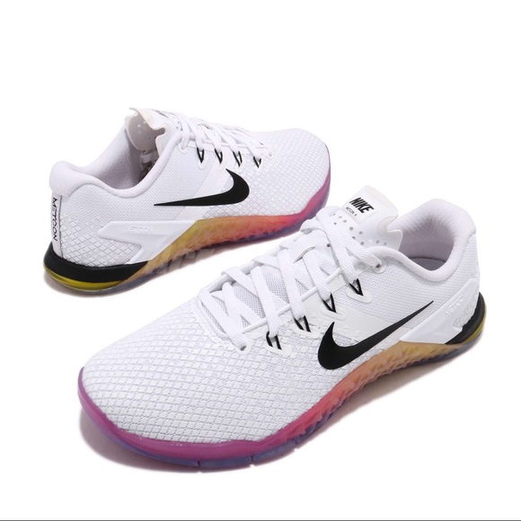 Nike Shoes - Nike WMNS Metcon 4 XD